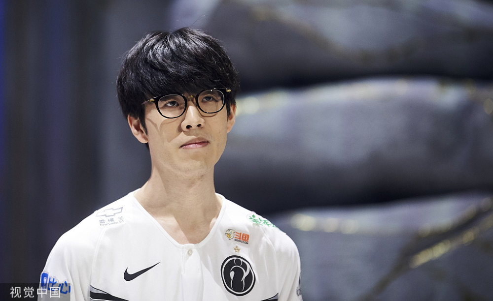 开云APP-关于NS险胜LGD，ShowMaker操刀奇招英雄翻盘焦点之战成都决赛之夜，点燃全场激情的信息