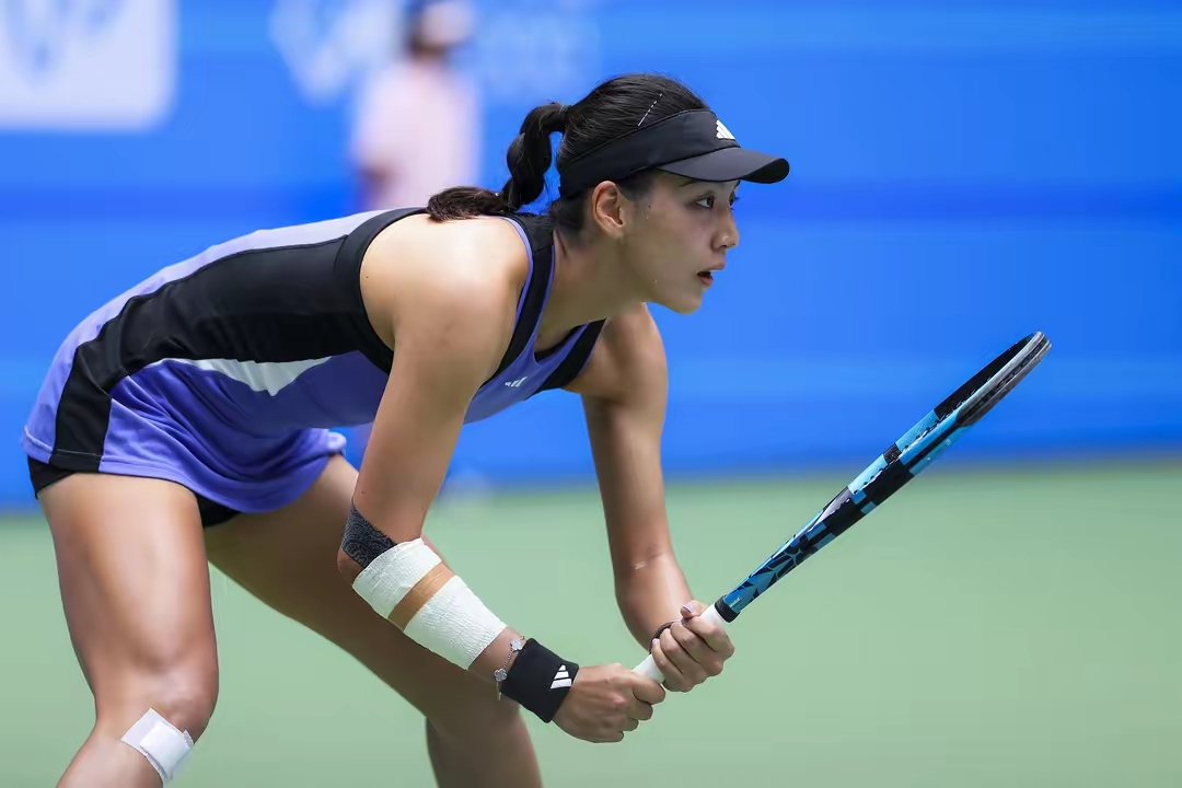 C9力克HKA，Tarzan团战一打五焦点之战小组赛，点燃全场激情的简单介绍