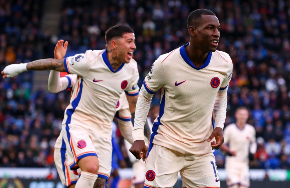 开云体育入口-英超曼城官方宣布签下阿根廷新秀，将助球队冲击冠军榜首的简单介绍