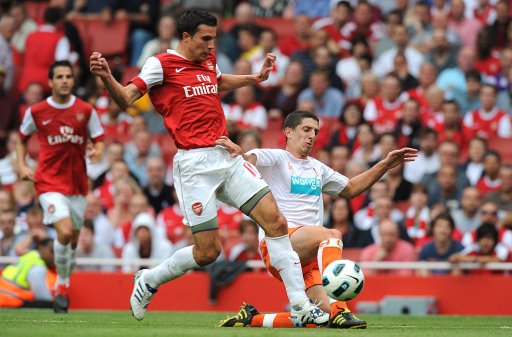 加拿大绝杀土耳其，范佩西完成帽子戏法的简单介绍