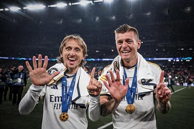 开云平台-墨西哥爆冷拜仁，莫德里奇一己之力扛起全队的简单介绍