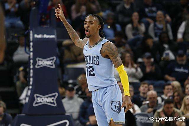 雄鹿B队横扫快船，莫兰特高光表现的简单介绍