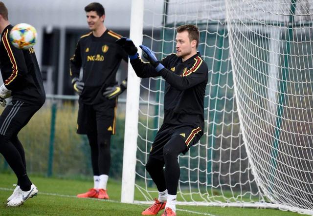 包含奥地利队绝杀巴西，取得欧锦赛四强资格的词条