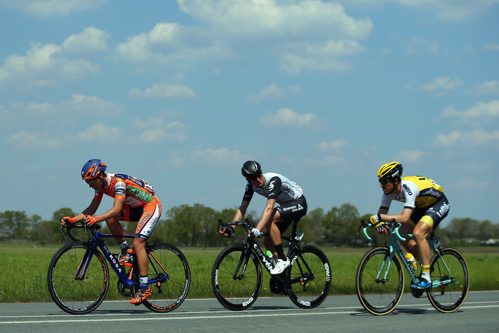 比利时自行车选手实力碾压夺冠 比利时自行车选手实力碾压夺冠