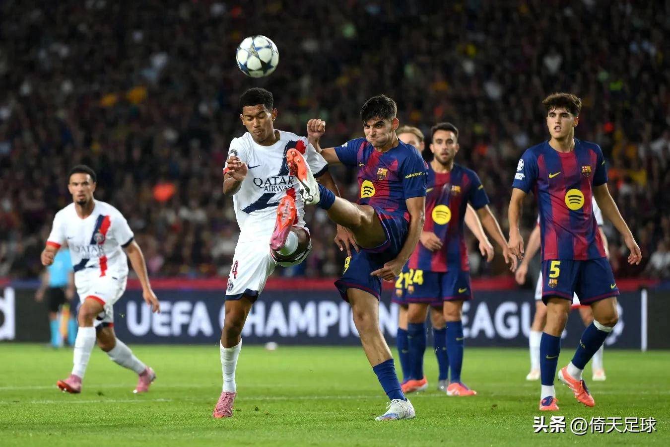 关于巴黎圣日耳曼前锋独中两元，助球队逆转胜利的信息