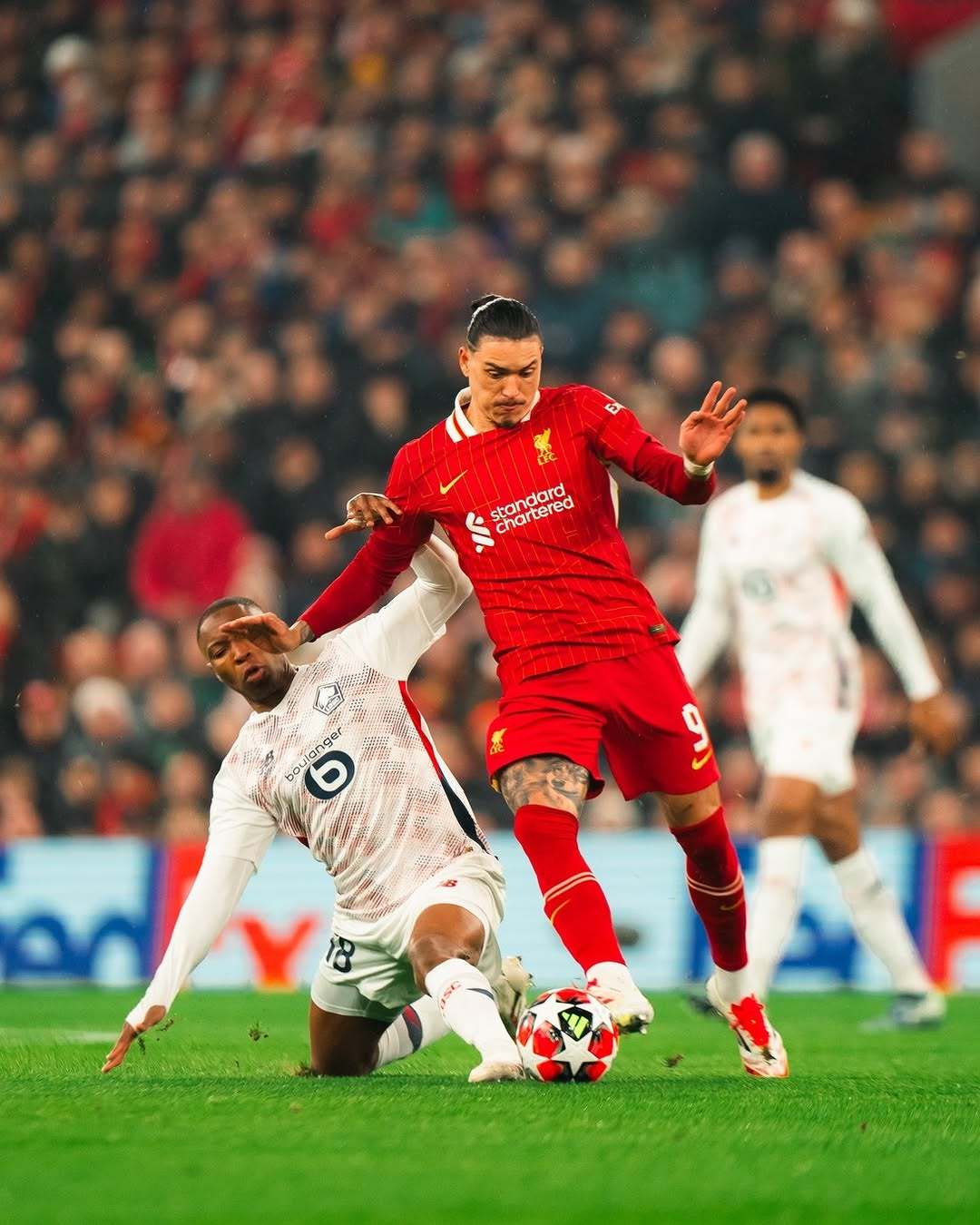 开云体育下载-利物浦轻松领先晋级，欧冠强赛场等你挑战的简单介绍