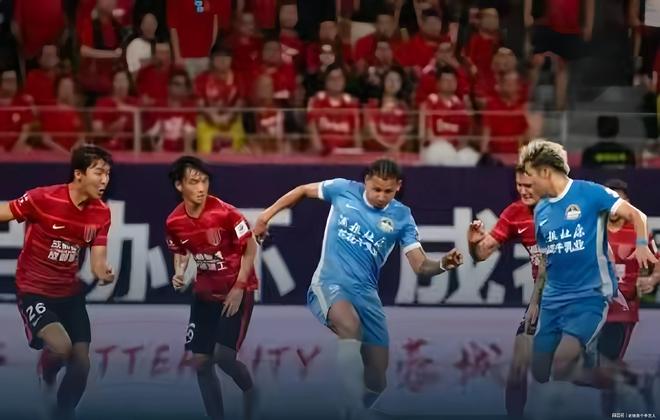 开云体育官方网站-上海申花胜出上海申鑫，巩固中超领先优势的简单介绍