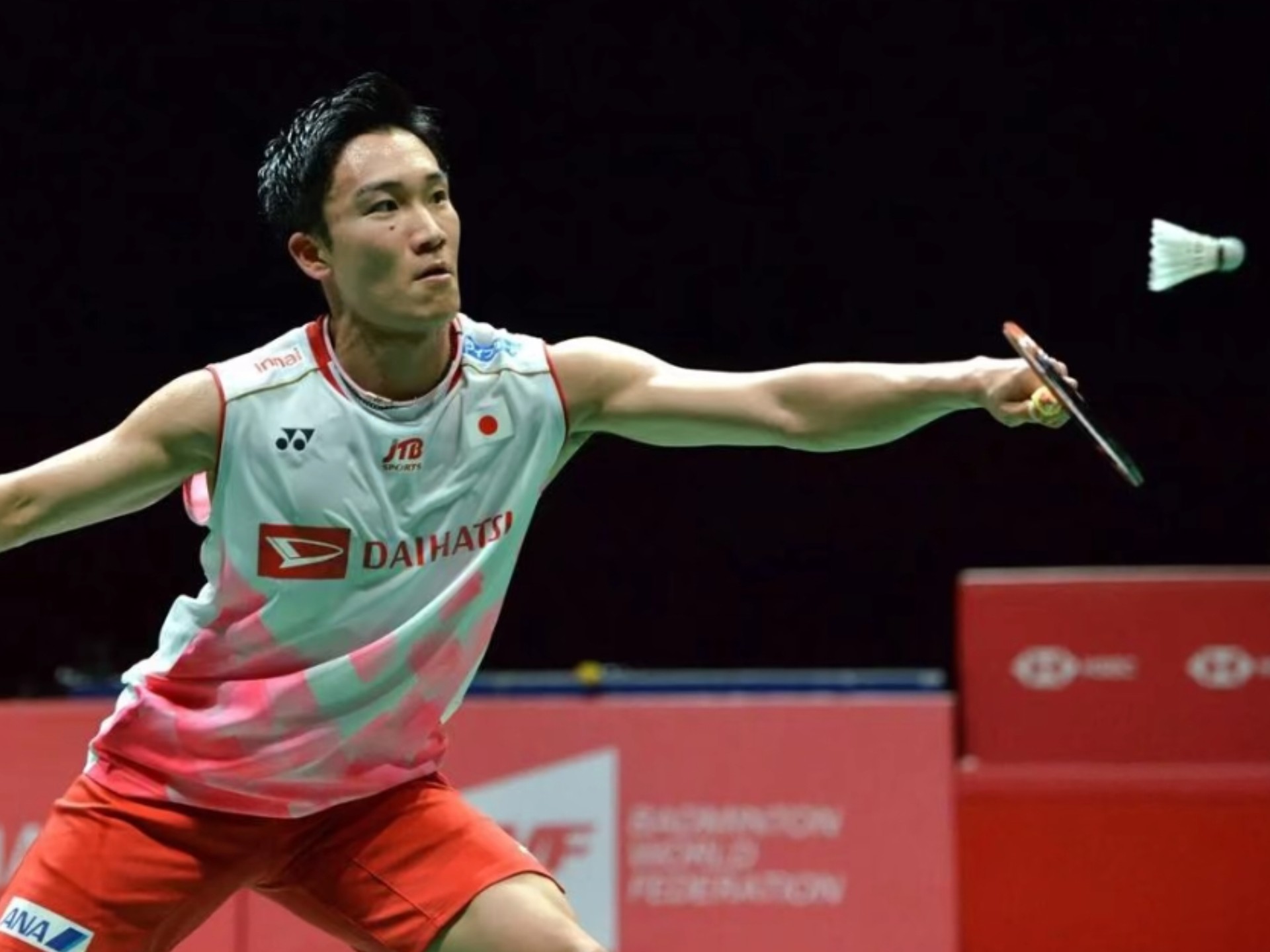 包含中国羽毛球队轻取印尼羽毛球队，桃田贤斗关键制胜的词条