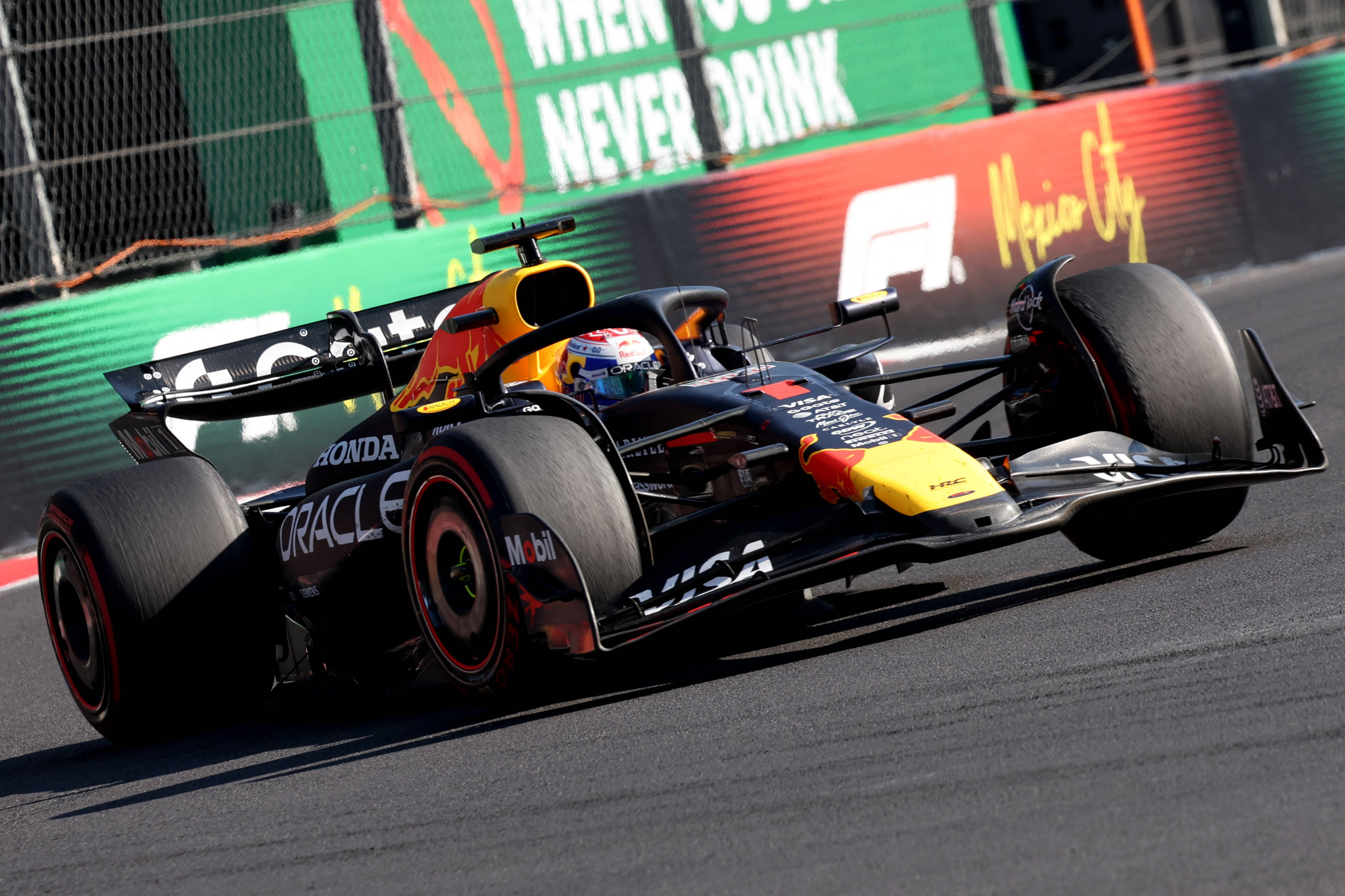 开云体育中国-法拉利横扫索伯车队，诺里斯点燃赛场