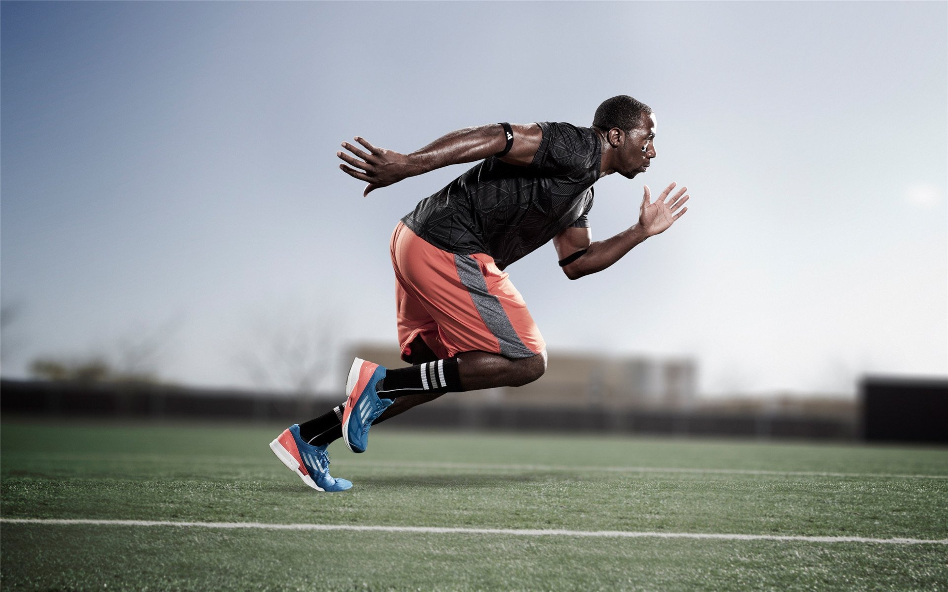 巴黎强压智利，迪亚斯在奥运周期关键战接管比赛，定义南美足球新秩序