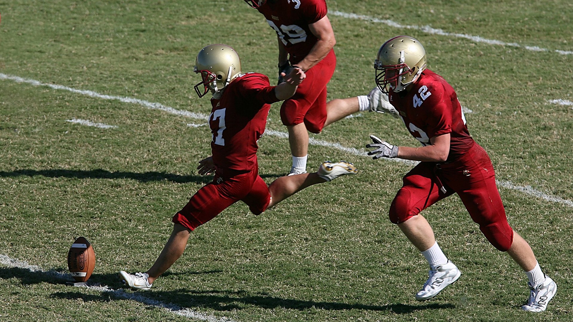塞维利亚的节奏革命，奥斯梅恩如何以非洲韵律点燃全队，对阵秘鲁式防守的艺术