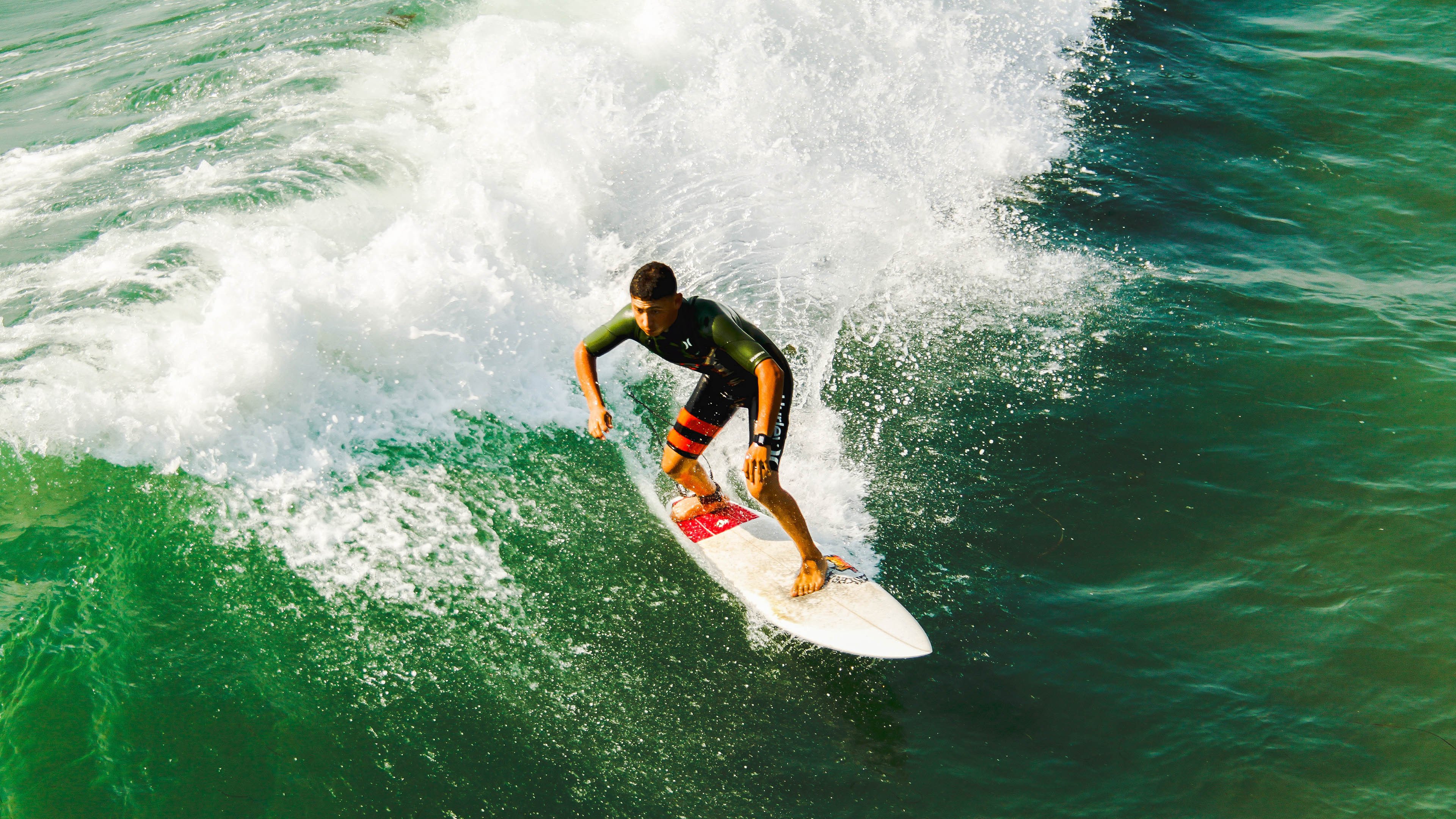欧洲杯赛场的碾压与世乒赛的扛起，当英格兰足球遇见张本智和的孤勇