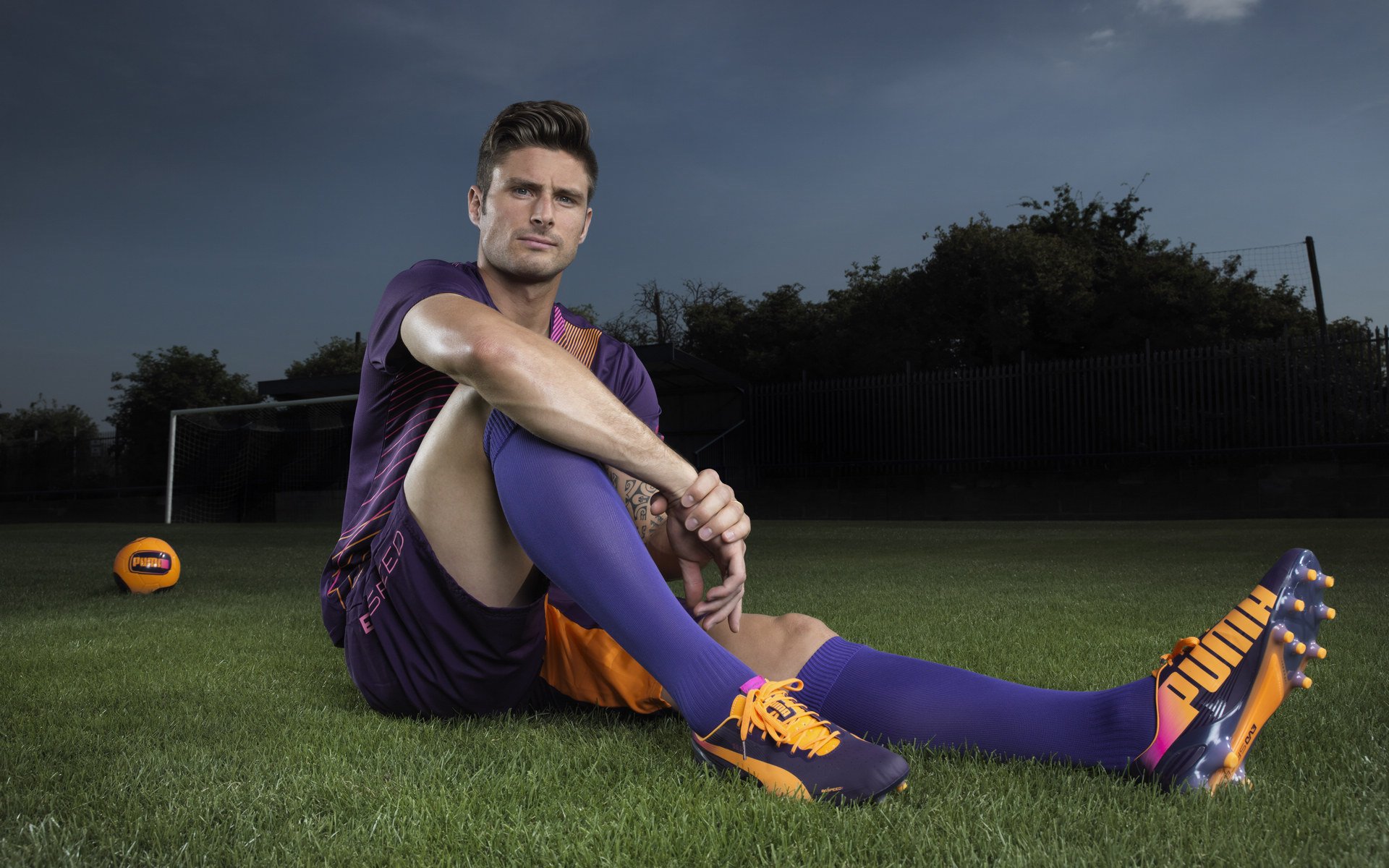 开云体育平台APP-巴黎奥运羽球赛场，法国队轻取印尼队，陈雨菲惊艳四座展王者风范